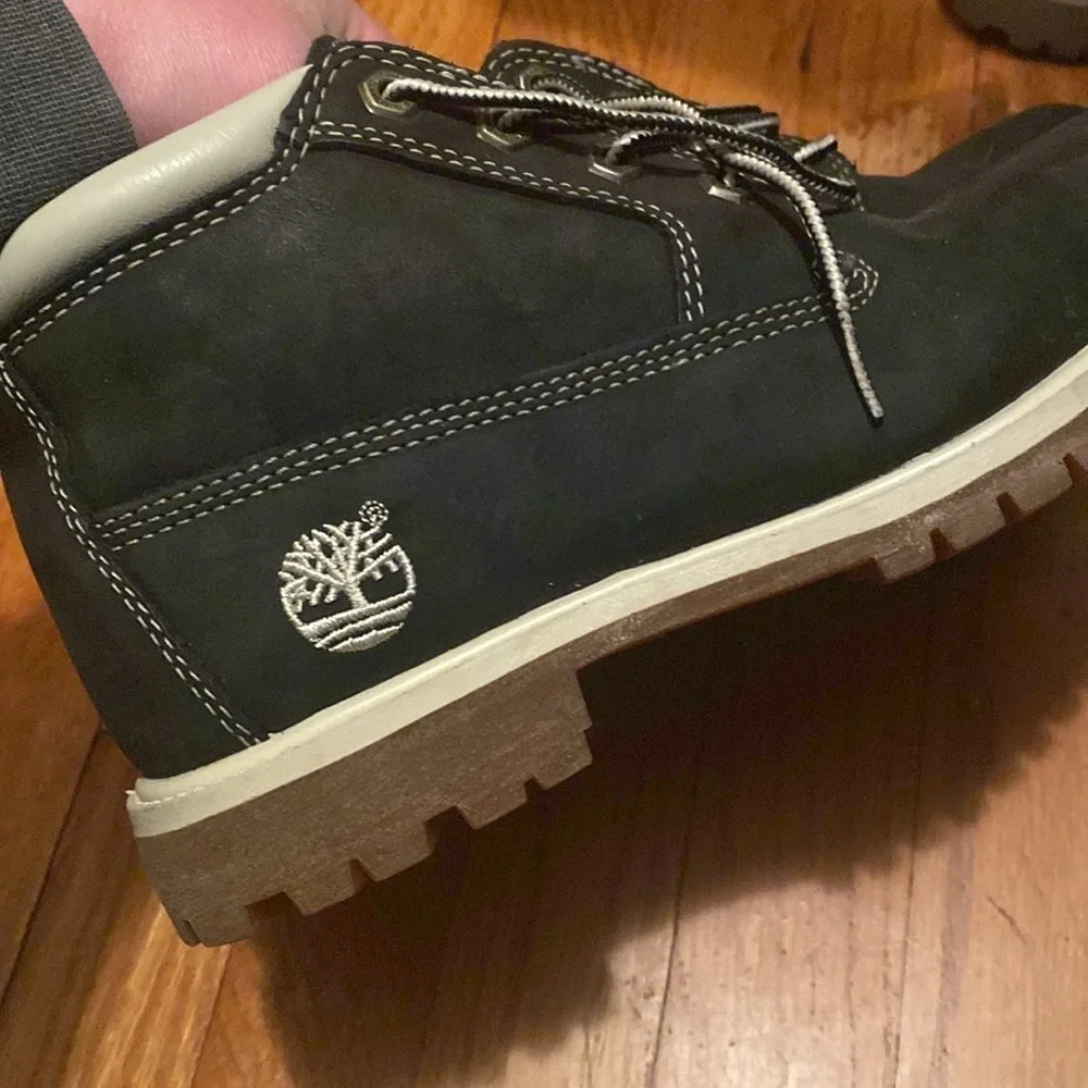 Black timberland boots - Picture 2 of 6